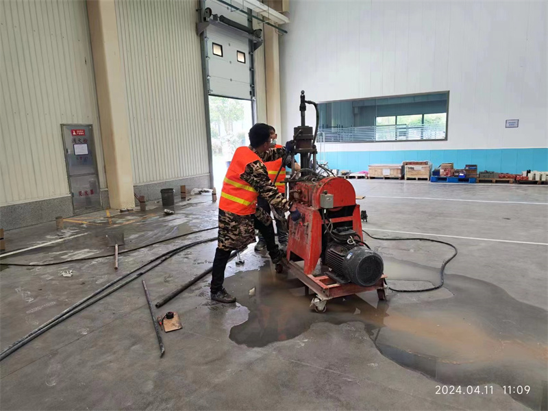 鹰潭厂房地面下沉塌陷注浆加固施工